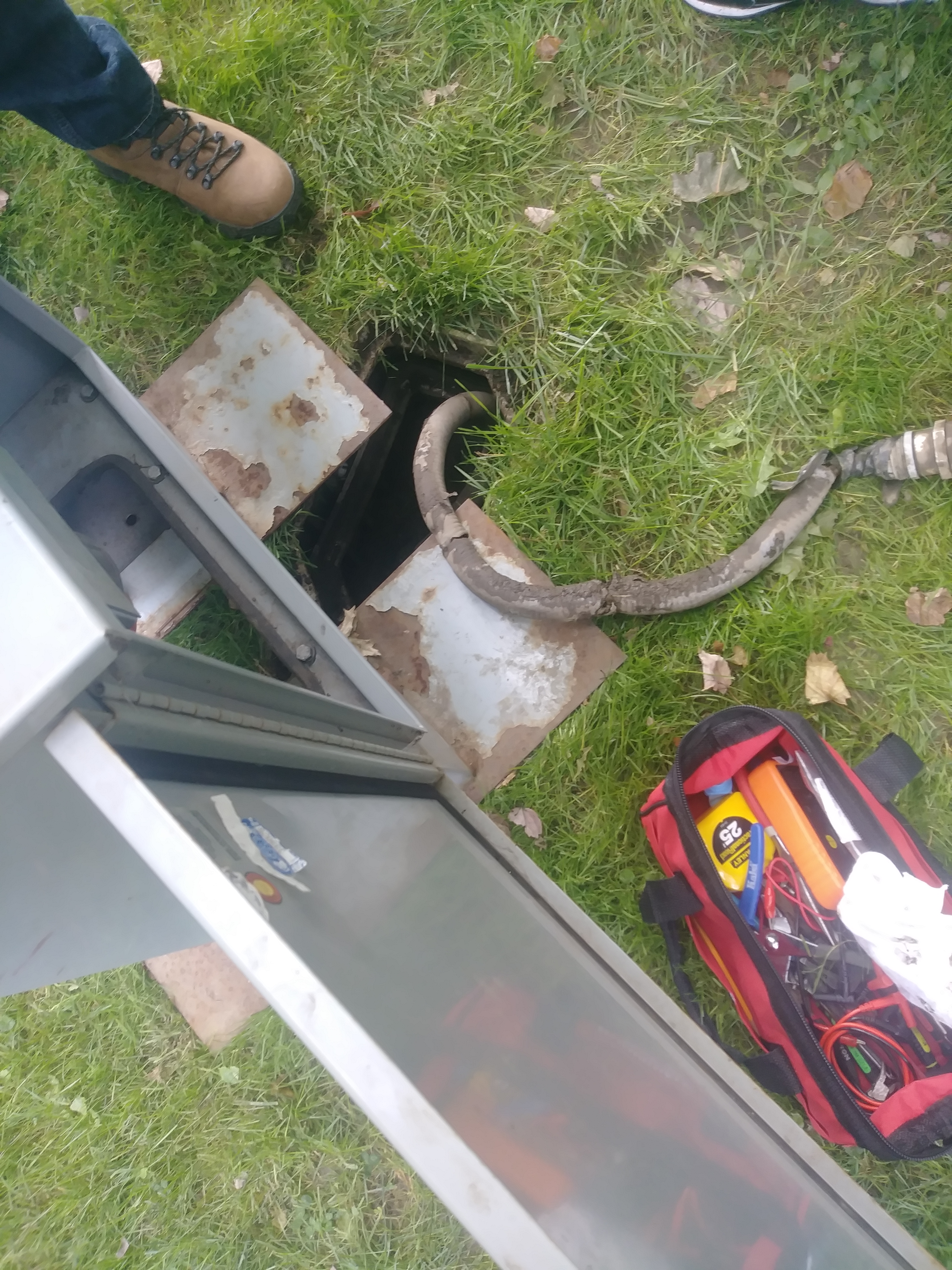 setup electrical connection hubs